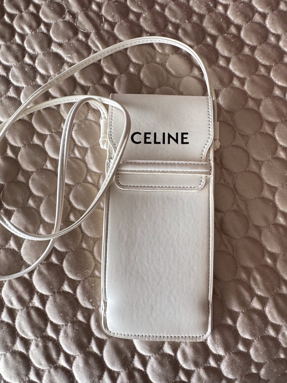 CELINE White Crossbody sunglasses / phone pouch - Picture 2 of 11